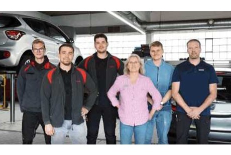 Bildergallerie Autohaus Bernhard Harmdierks GmbH Honda / Daihatsu Autohaus, Neu-, EU-, Gebrauchtwagen Service aller Marken Oldenburg (Oldenburg)