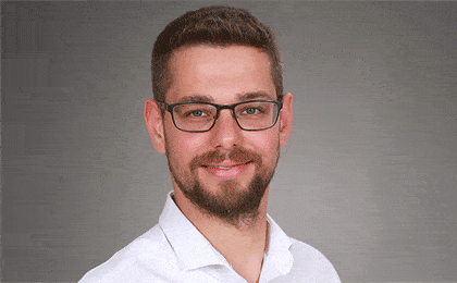FirmenlogoBeglaubigte Übersetzung Englisch - Martin Maciazka Duisburg