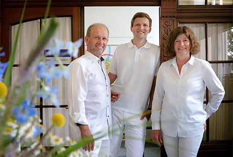 Bildergallerie Rheuma Bonn - Dr. Florian Fischer, Martina Moll-Müller, Dr. Frank Striesow Bonn
