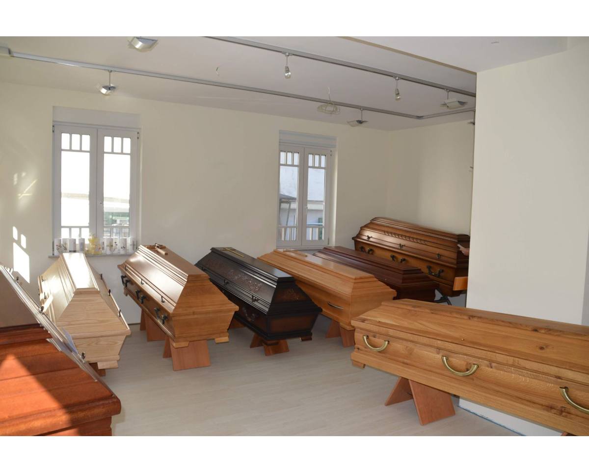 Kundenfoto 3 Beerdigungen Bestattungen Hayer Pietät, individuelle Beratung und Betreuung