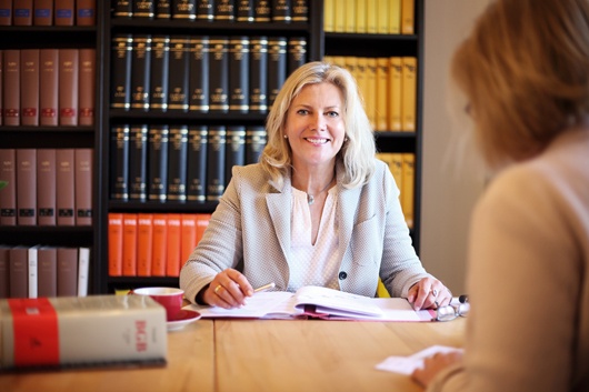 Kundenbild groß 1 Kanzlei Wehrt-Sierwald Angela Wehrt-Sierwald Rechtsanwältin