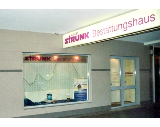 Kundenbild groß 1 Strunk August Bestattungshaus