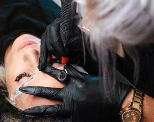 Kundenbild groß 1 Schlosser Katharina Permanent Make-Up