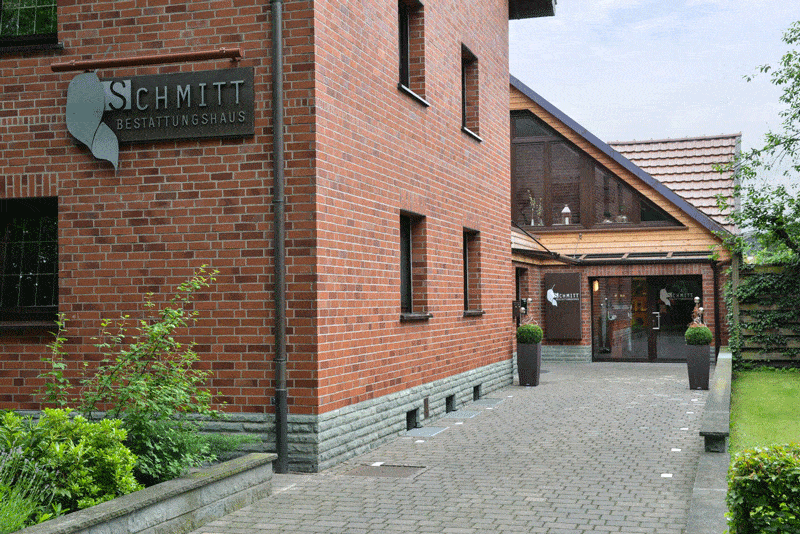 Kundenbild groß 2 Schmitt Bestattungshaus GmbH