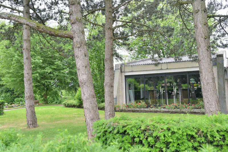 Kundenbild groß 4 HÖLSCHER BESTATTUNGSHAUS Inh. Schmitt Bestattungshaus GmbH