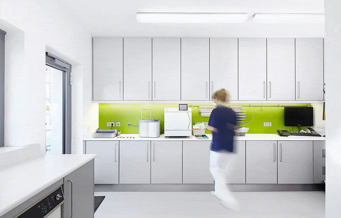 Kundenbild groß 8 fzz-fachzahnärztliches zentrum hochheim dres m. ullner, a. moschos & kollegen