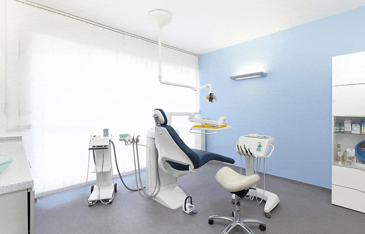 Kundenbild groß 9 fzz-fachzahnärztliches zentrum hochheim dres m. ullner, a. moschos & kollegen