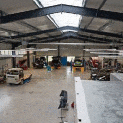 Kundenbild groß 1 Autolackierung Unfallinstandsetzung Dominante