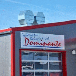 Kundenbild groß 4 Autolackierung Unfallinstandsetzung Dominante