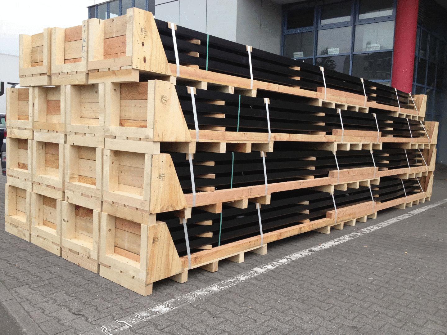 Kundenbild klein 12 AVS Gefahrgut und Verpackungen GmbH Industrieverpackung per Luft, See & Land