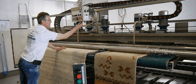 Kundenbild groß 3 DER SAUBERMANN ® Meisterbetrieb Industrie- Teppich- Textilreinigung