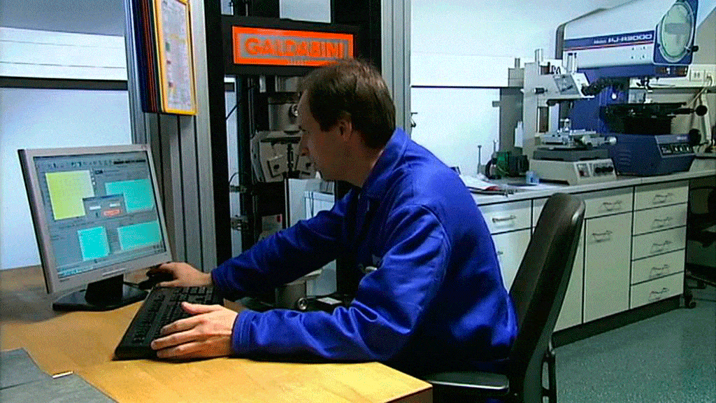 Kundenbild klein 7 MN Kaltformteile GmbH & Co. KG