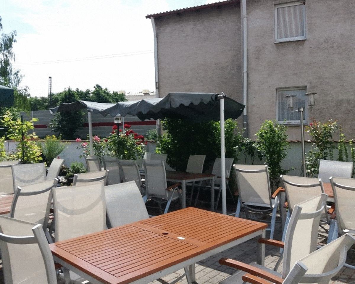Kundenbild klein 2 Hotel Zur Guten Stube, Gasthaus für Monteure, Biergarten