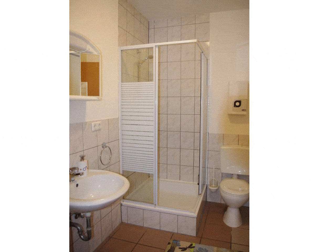 Kundenbild klein 5 Hotel Zur Guten Stube, Gasthaus für Monteure, Biergarten