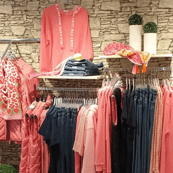 Kundenbild klein 2 Moden Eck