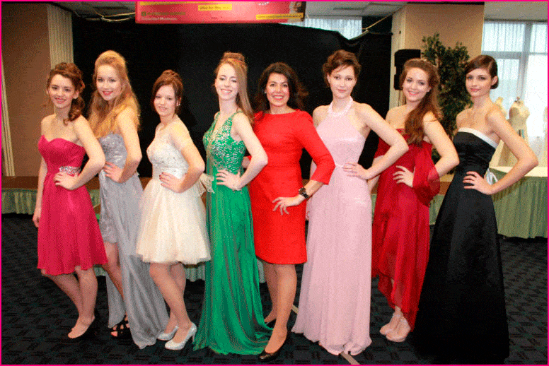 Kundenbild klein 18 LINA ON TOUR - Salvatore Lina Friseurmeisterin mobiles Haarstyling & Make up