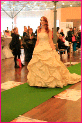 Kundenbild klein 20 LINA ON TOUR - Salvatore Lina Friseurmeisterin mobiles Haarstyling & Make up