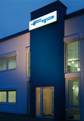 Kundenfoto 3 Fip Heinrich GmbH & Co.