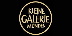 Kundenlogo von Kleine Galerie Münden Inh.Sylvia Bugaj Goldschmiedeatelier Kundenlogo von Kleine Galerie Münden Inh.Sylvia Bugaj Goldschmiedeatelier