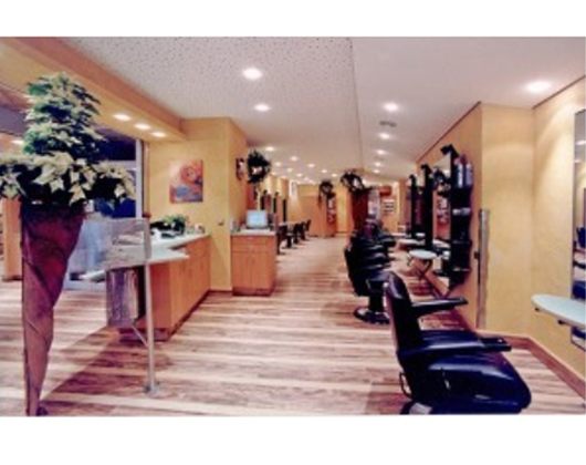 Hajo Huth Team Friseur In Hildesheim In Das Ortliche