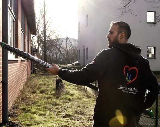 Kundenfoto 1 Gebäude mit Herz Gebäudereinigung Kundenfoto 1 Gebäude mit Herz Gebäudereinigung