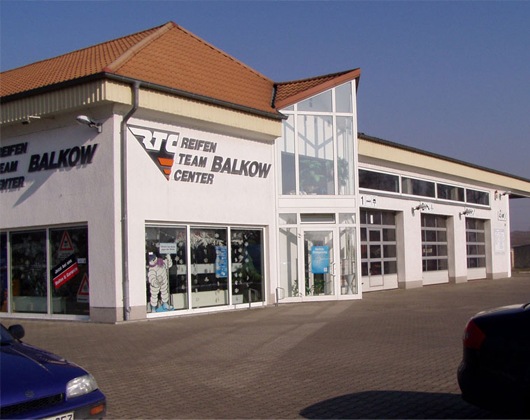 Kundenbild groß 1 Reifen Team Center & Fahrzeugtechnik BALKOW GmbH LKW- u. PKW-Reifenservice