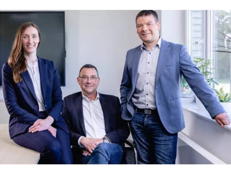 Steuerberaterin Anneke Jochims, Kanzleileiter Arne Bothmann und Dennis Schnippa