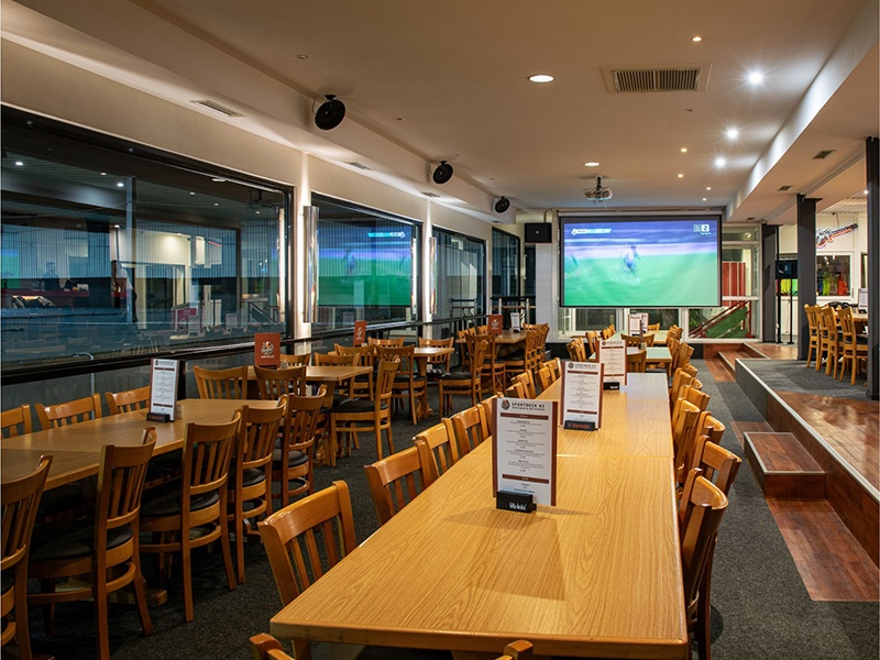 Sportdeck 83 Sportsbar aus Kiel