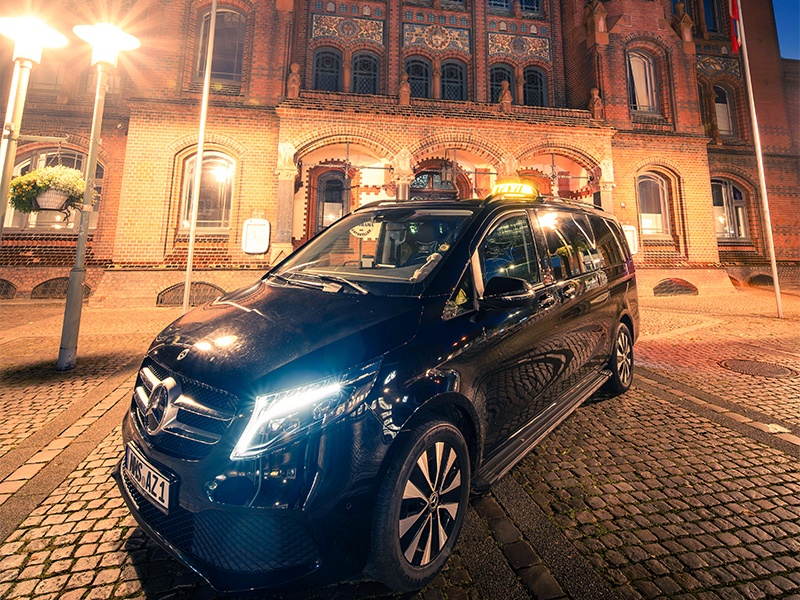 Taxi Neumünster Caspia / aus Neumünster Taxi Neumünster Caspia / aus Neumünster
