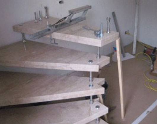 J. Sfreddo aus Neumünster