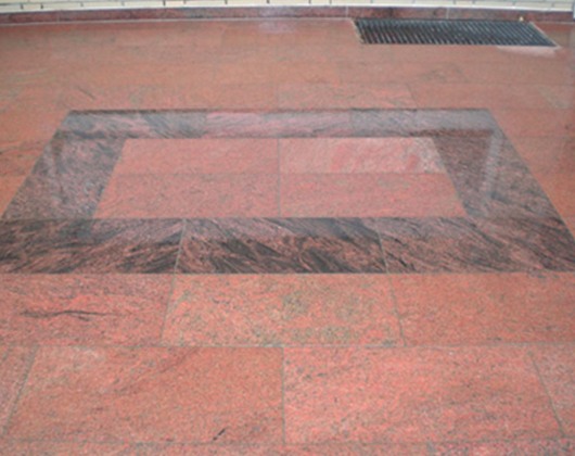 J. Sfreddo aus Neumünster