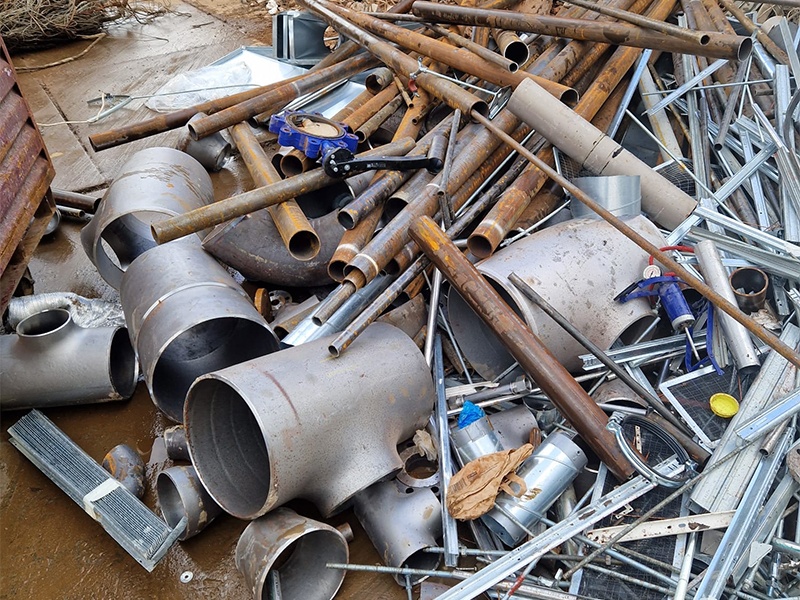 Abbruch Dambrowski aus Lübeck Abbruch Dambrowski aus Lübeck