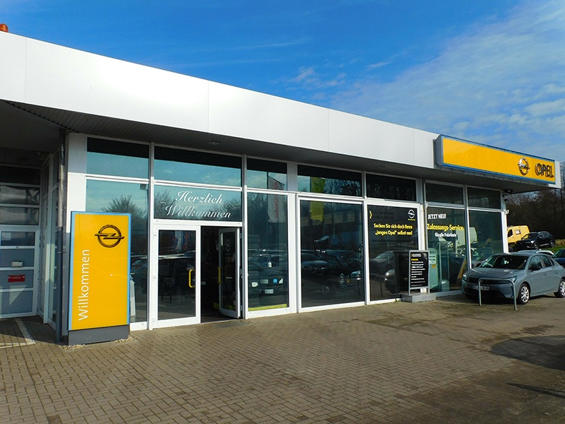 Autohaus Lauenburg GmbH & Co KG aus Lauenburg