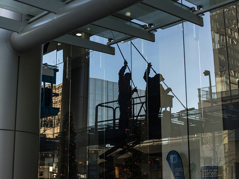 B.S. FACILITY SERVICES - aus Wedel B.S. FACILITY SERVICES - aus Wedel