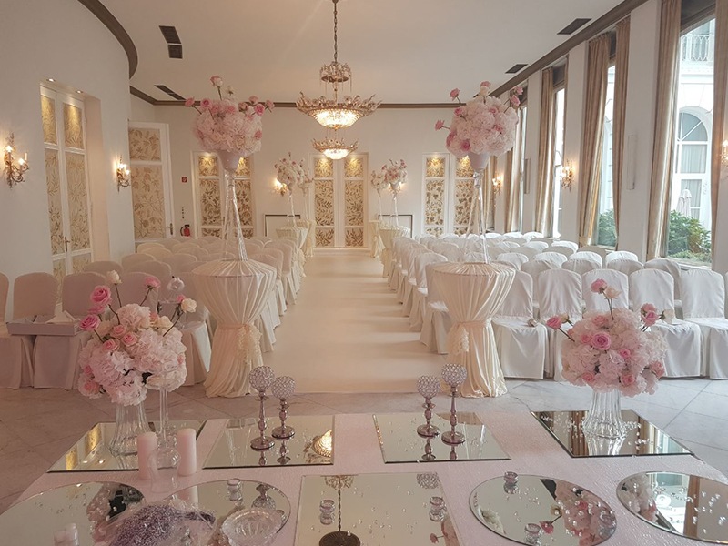 Classic Floral Meysam Pourisa aus Norderstedt