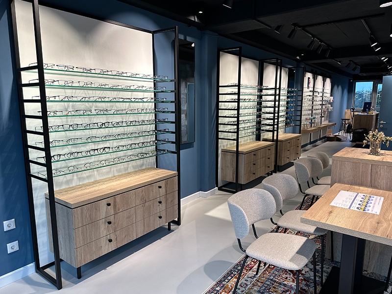 Deutz Optik GmbH aus Hamburg Deutz Optik GmbH aus Hamburg