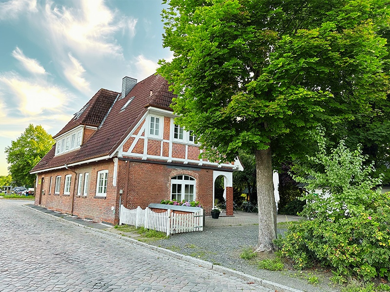Zum alten Bahnhof aus Hamburg