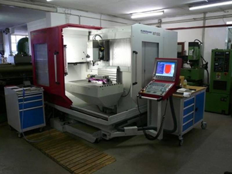 Heinz Sauer GmbH aus Adendorf