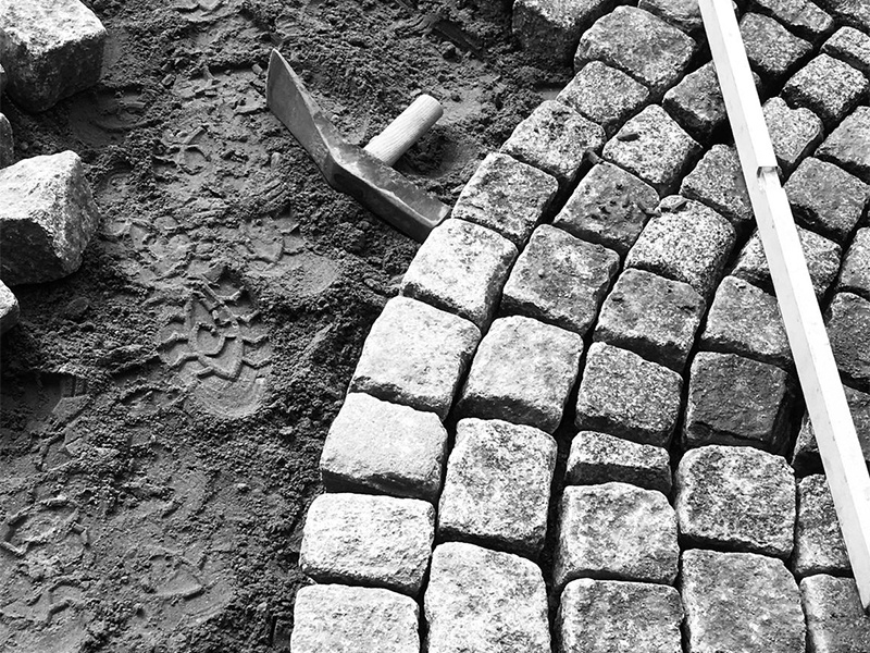 Straßenbau Lüneburg Dennis Seitz aus Melbeck