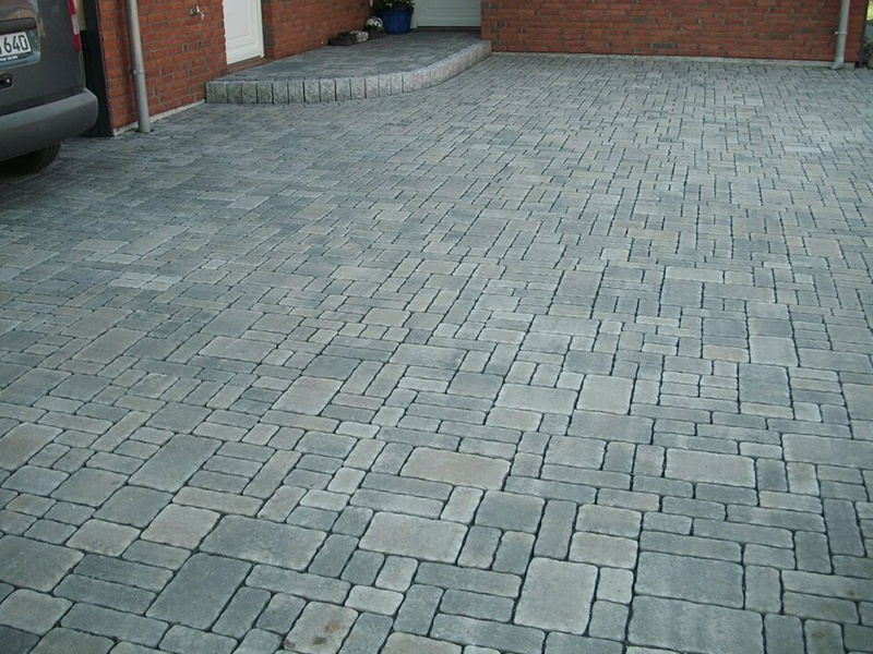 Straßenbau Lüneburg Dennis Seitz aus Melbeck