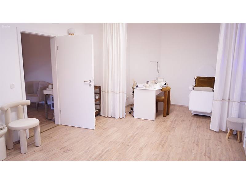 Holistic Aesthetics aus Scharnebeck