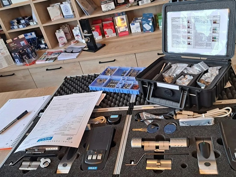 Aufsperrtechnik Hammer