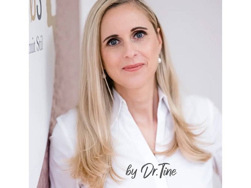 MAKELLOØS - Natürlich schön - Privatarztpraxis für Ästhetische Medizin, Anti-Aging, Laser Medizin und Bodycontouring Dr. med. Christine Teichert in Rostock - Logo