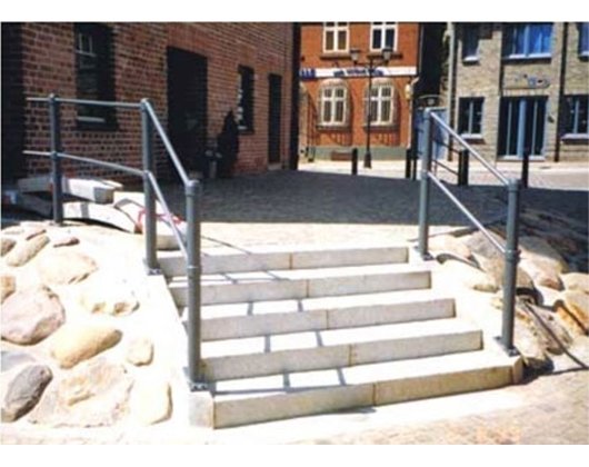 NEUMONTA aus Neubrandenburg