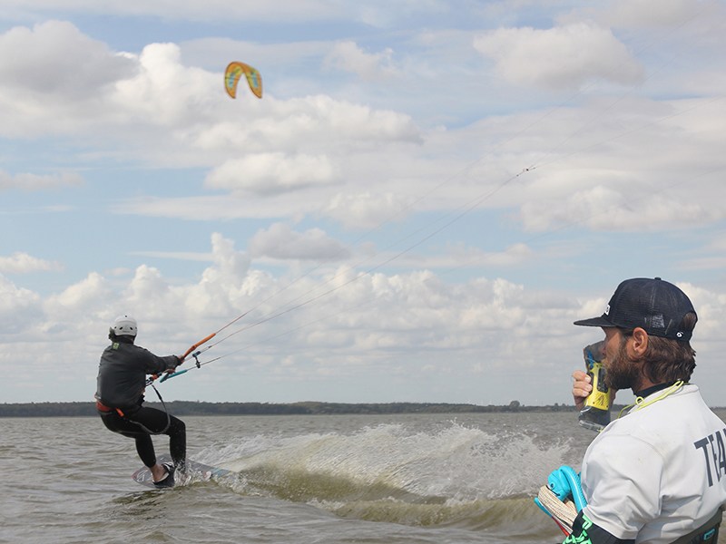 LOOP IN - Surf & Kiteschule aus Dierhagen