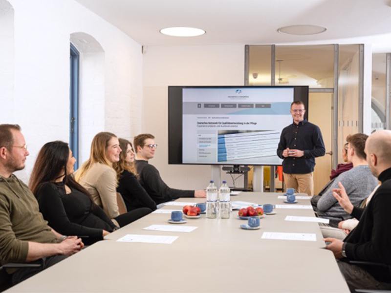 Hochvier Akademie aus Greifswald Hochvier Akademie aus Greifswald