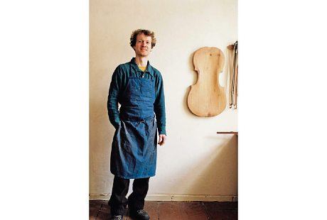 Geigenbauer Peter Volkmer aus Potsdam